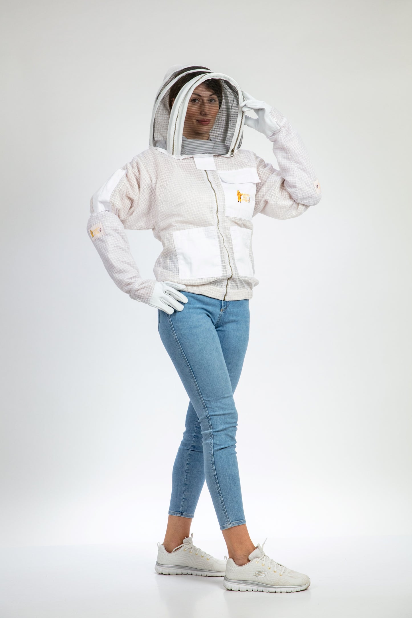 White Beekeeping Ventilated Jacket with Fencing Veil