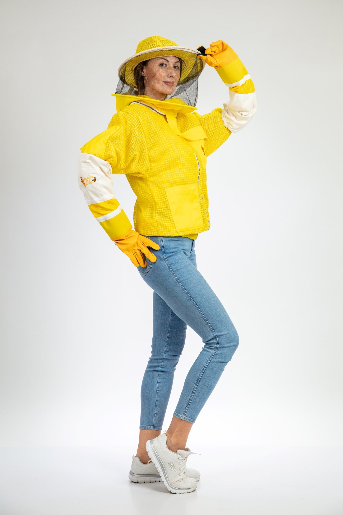 Yellow Beekeeping Ventilated Jacket with Round Veil