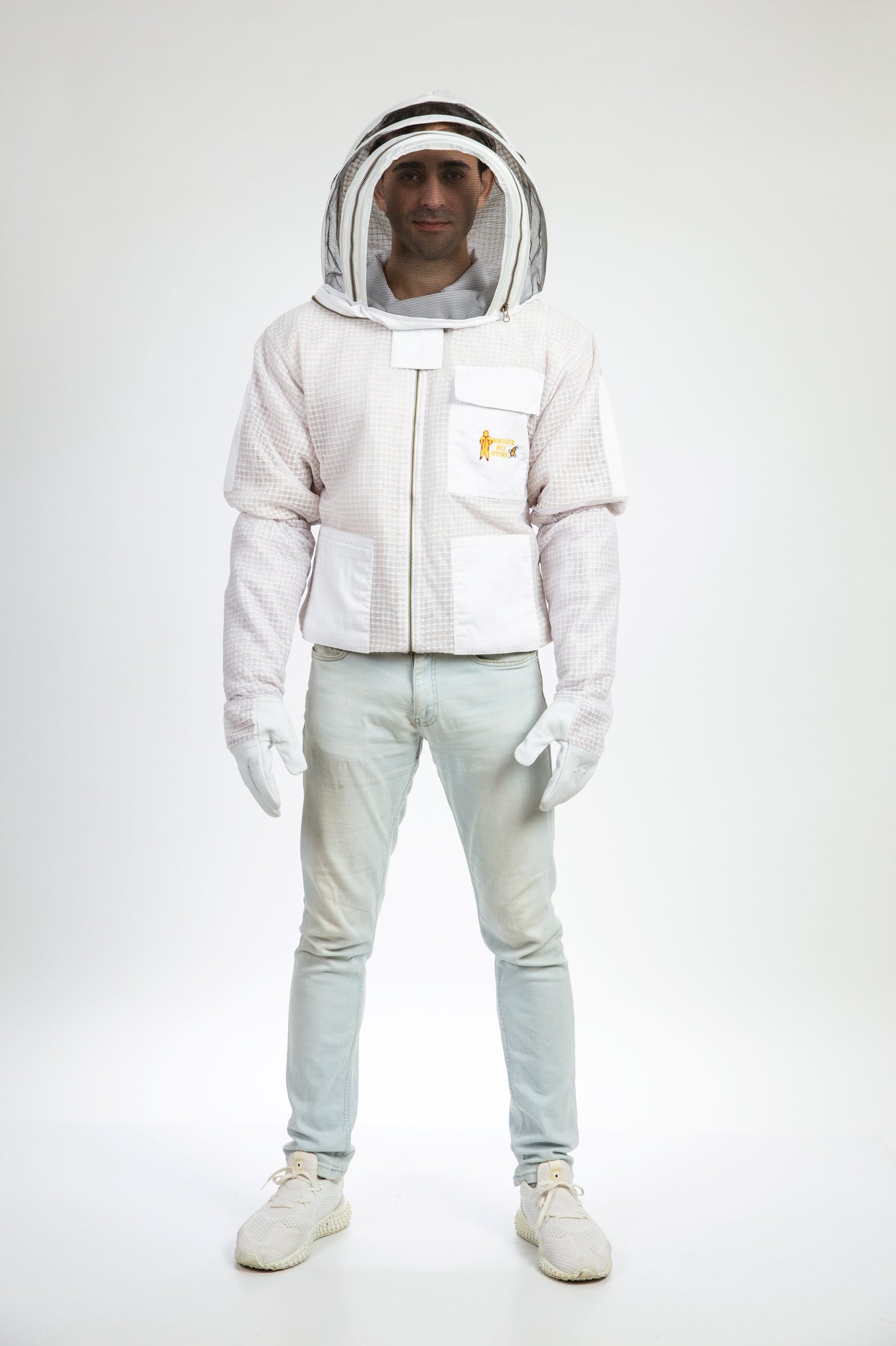 White Beekeeping Ventilated Jacket with Fencing Veil