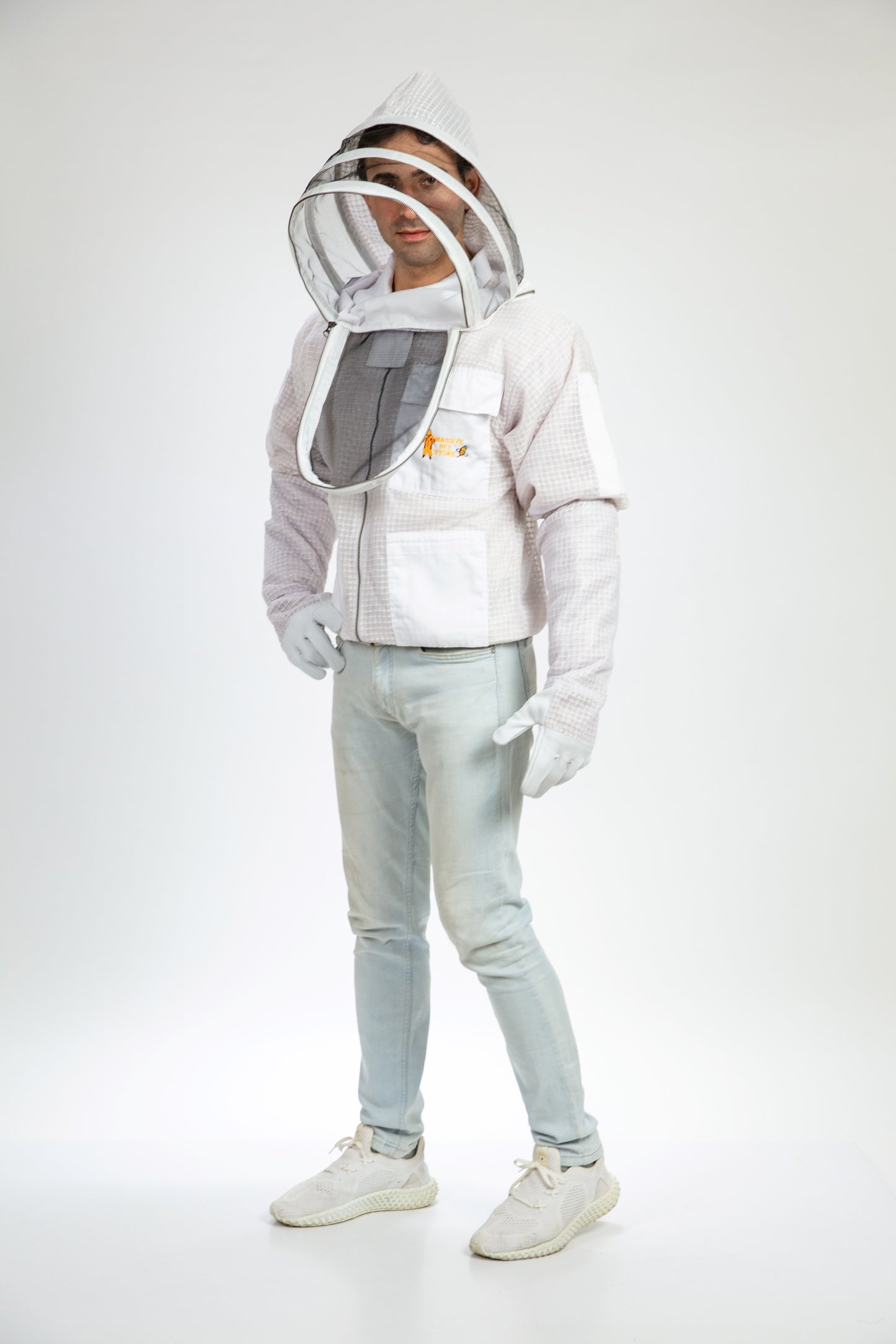 White Beekeeping Ventilated Jacket with Fencing Veil