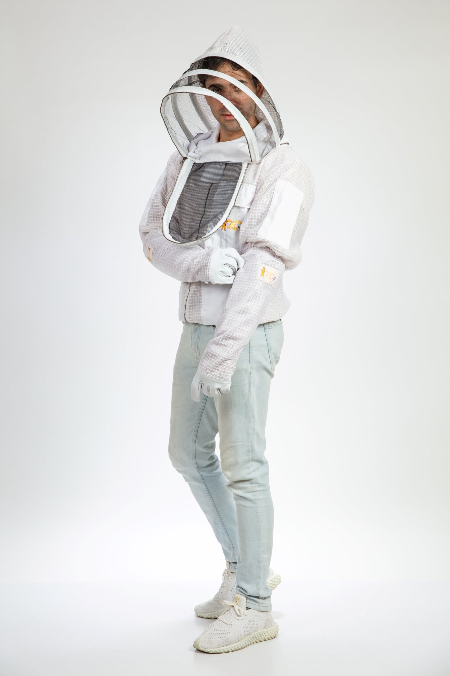 White Beekeeping Ventilated Jacket with Fencing Veil