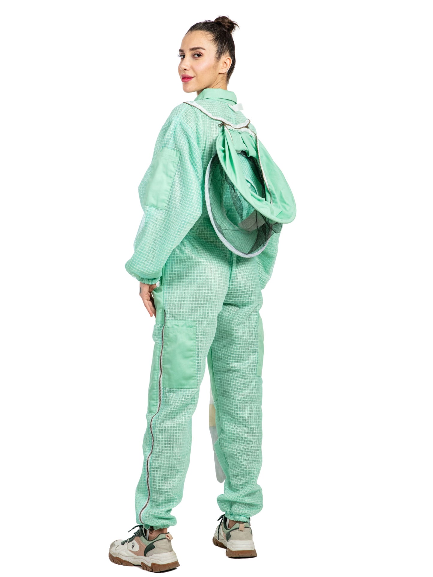 Aqua Beekeeping Ventilated Suit with Round Veil